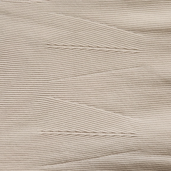 New Ribbed Tank Top - Picture 2 of 3